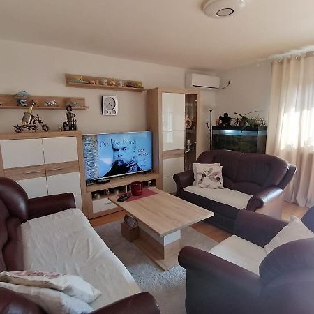 Airport Apartment Surčin Extérieur photo